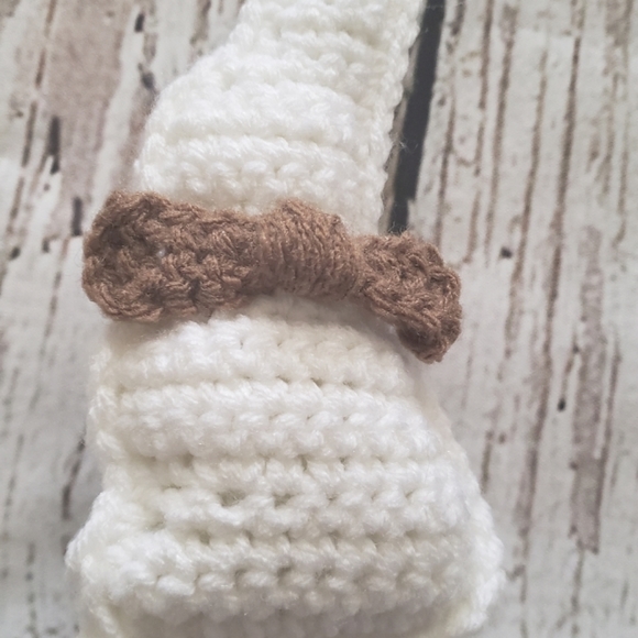 White Crochet Chocolate Bunny - Picture 2 of 5